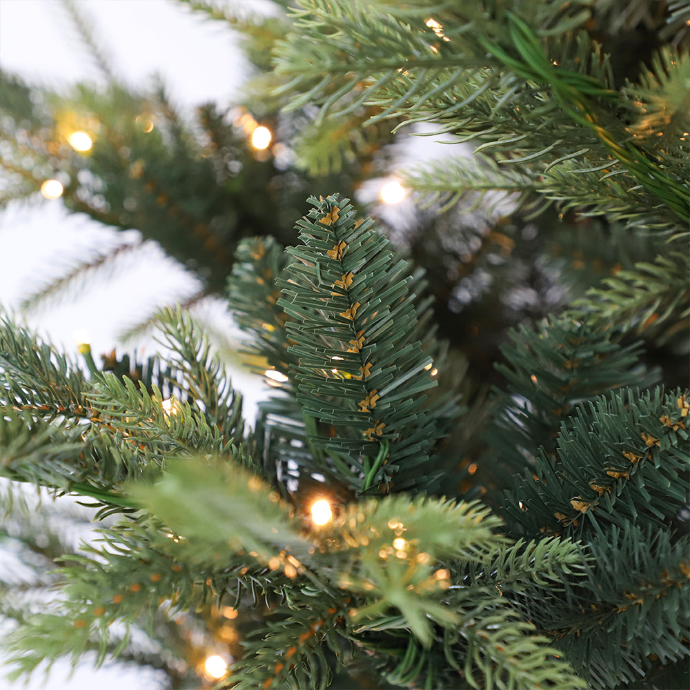 Artificial Full Christmas Tree, Green, Prelit, Includes Stand, 5-10 Feet / 1.5M - 3M / PE PVC Mixed